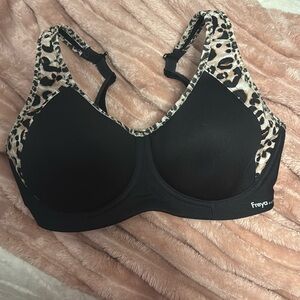 Freya 30dd bra like new with out tags